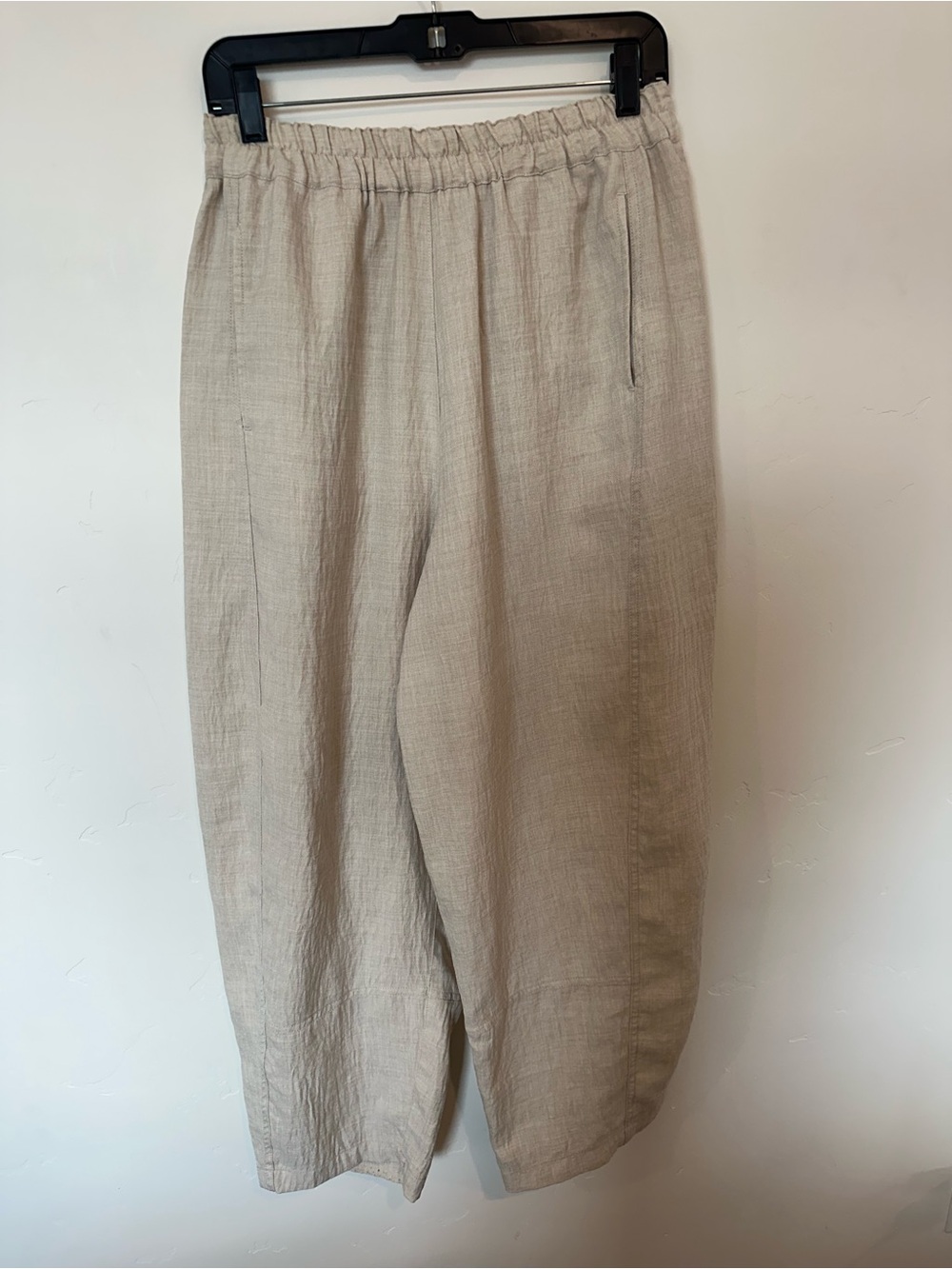 Max Studio Women’s Lightweight Linen-Blend Chinos in Beige